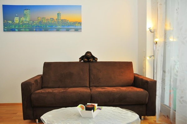 couch in Frankfurt am Main 2