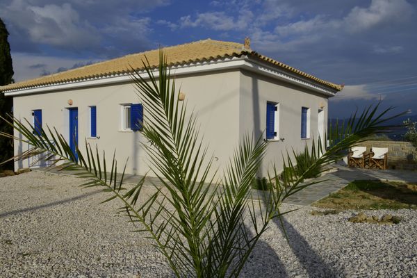 house in Kamária 2