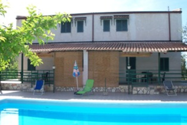 house in Altavilla Milicia 1