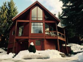 Luxury Chalet to Village Perfect for families