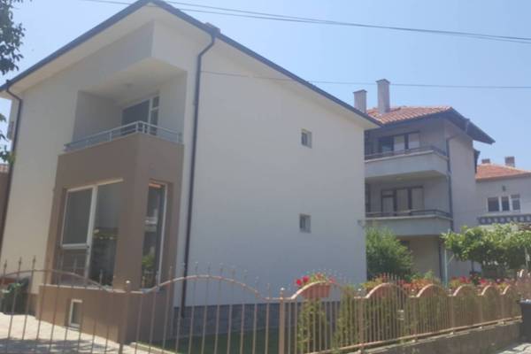house in Chernomorets 1