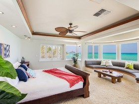 Oceanfront home with Spectacular views of Kailua