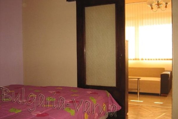 holiday flat in Varna 5