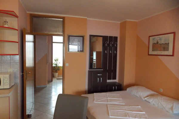 holiday flat in Pag 7