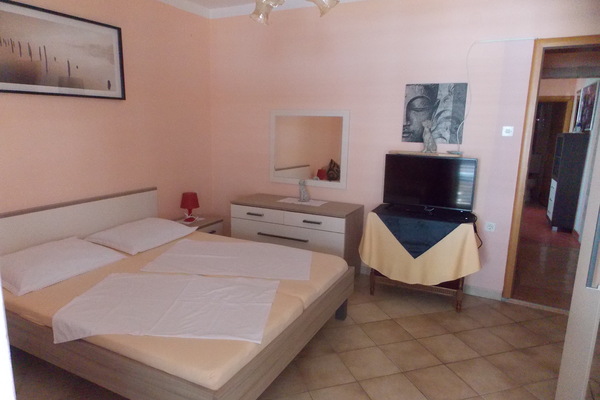 holiday flat in Pag 10