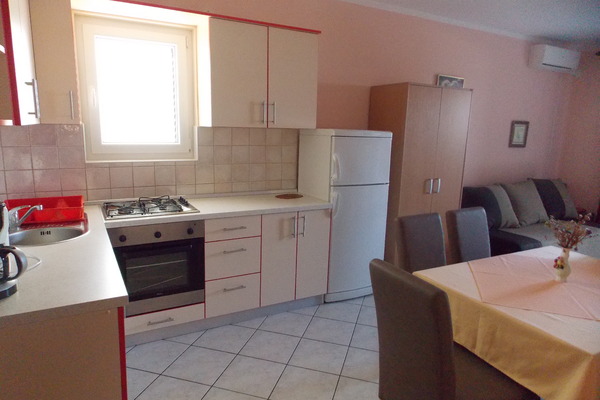 holiday flat in Pag 10