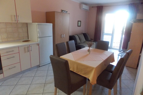 holiday flat in Pag 2