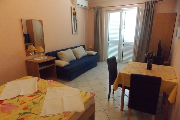 holiday flat in Pag 6