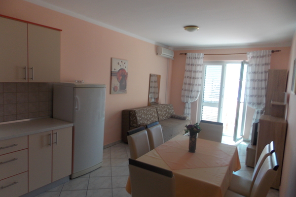 holiday flat in Pag 4