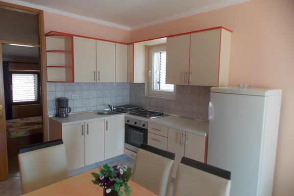 holiday flat in Pag 2