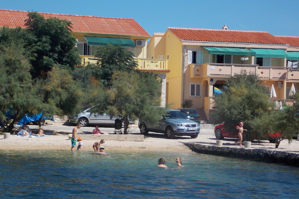 holiday flat in Pag 1
