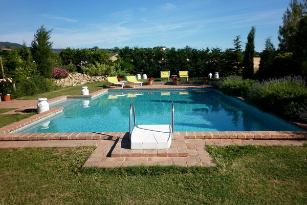 holiday flat in Treia 4