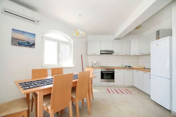 holiday flat in Omiš 15