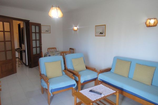 holiday flat in Quarteira 5