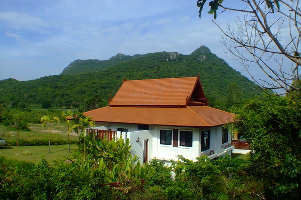 house in Ban Sam Roi Yot 3