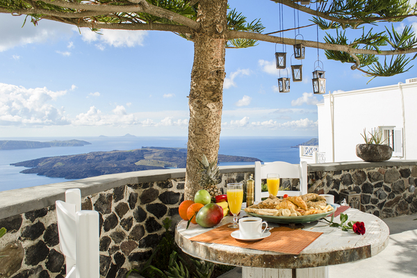 house in Santorini 5