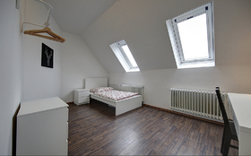 Schönes mobiliertes Zimmer In Stuttgart