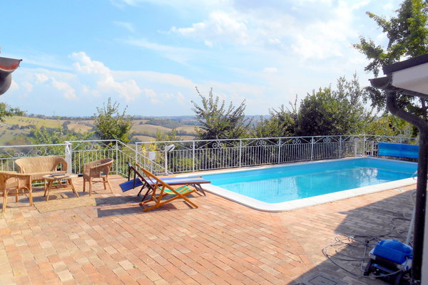 holiday flat in Castel Colonna 15
